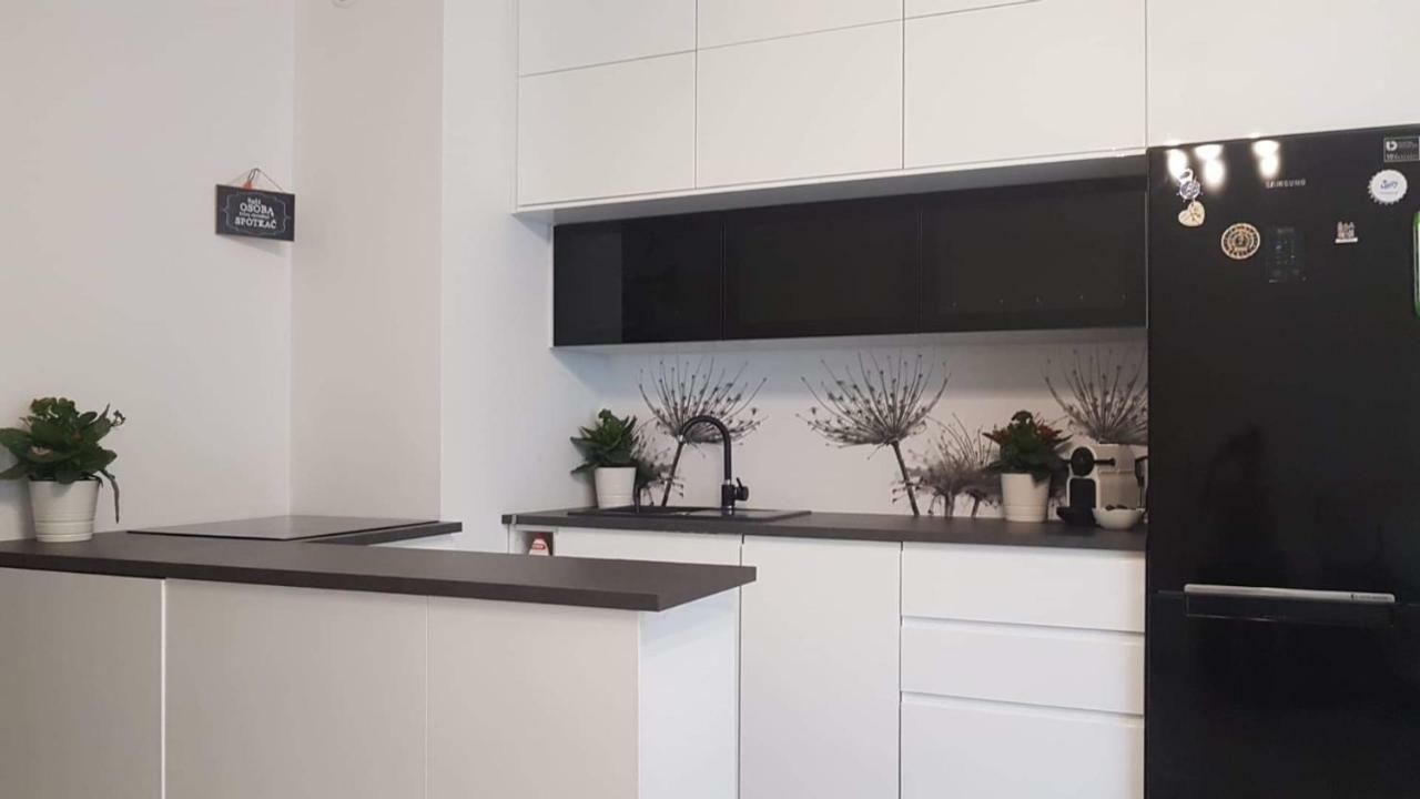 Whitedreams Apartment Лодз Екстериор снимка