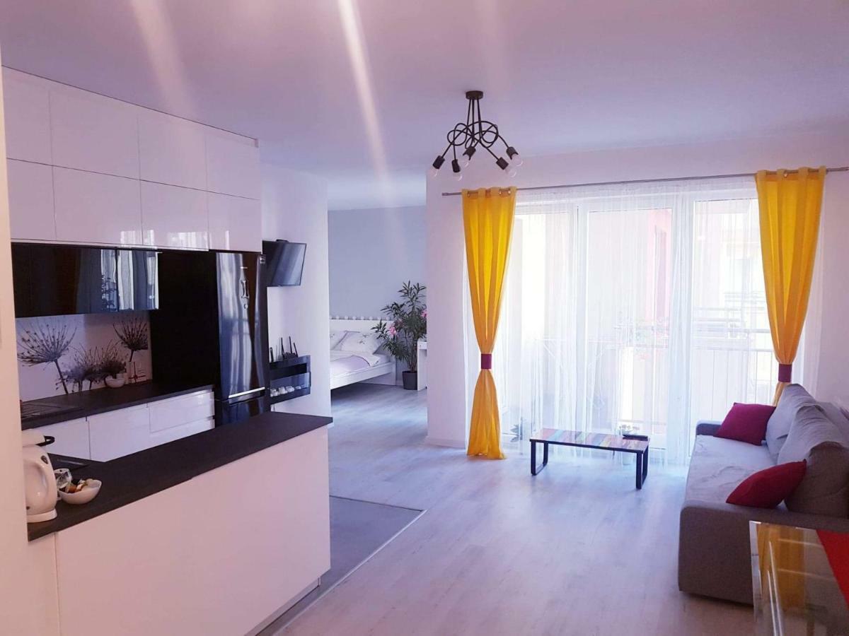 Whitedreams Apartment Лодз Екстериор снимка