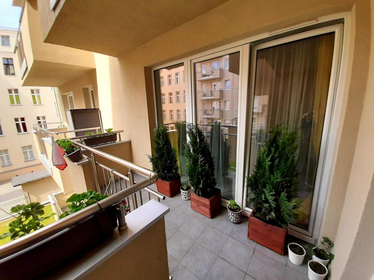 Whitedreams Apartment Лодз Екстериор снимка
